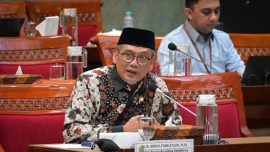 Anggota Komisi X DPR RI Abdul Fikri Faqih menilai usulan gaji guru Rp30 juta per bulan perlu kajian teknis mendalam dan kesiapan anggaran yang matang.