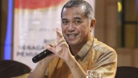 Wakil Ketua Komisi VIII DPR RI Singgih Januratmoko saat menyampaikan hasil rapat mengenai penguatan pengawasan daycare dan perlindungan anak di Gedung Nusantara II, Senayan, Jakarta.
