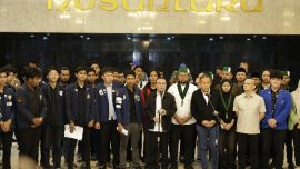 Wakil Ketua DPR RI Sufmi Dasco Ahmad menyampaikan rencana revisi undang-undang untuk menyelesaikan persoalan guru honorer di Indonesia.