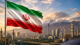 Bendera Iran dengan latar kawasan industri dan kota sebagai ilustrasi dana investasi 300 miliar dollar AS.