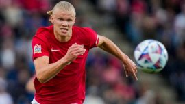 Erling Haaland merayakan gol saat Norwegia mengalahkan Brasil pada babak 16 besar Piala Dunia 2026.