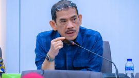 Asep Wahyuwijaya saat RDP Komisi VI DPR RI meminta PTPN III tidak bergantung pada lonjakan laba akibat kenaikan harga komoditas.