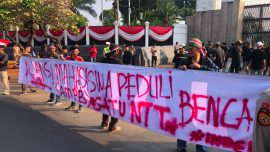 Pemblokiran rekening donasi AMPB oleh bank